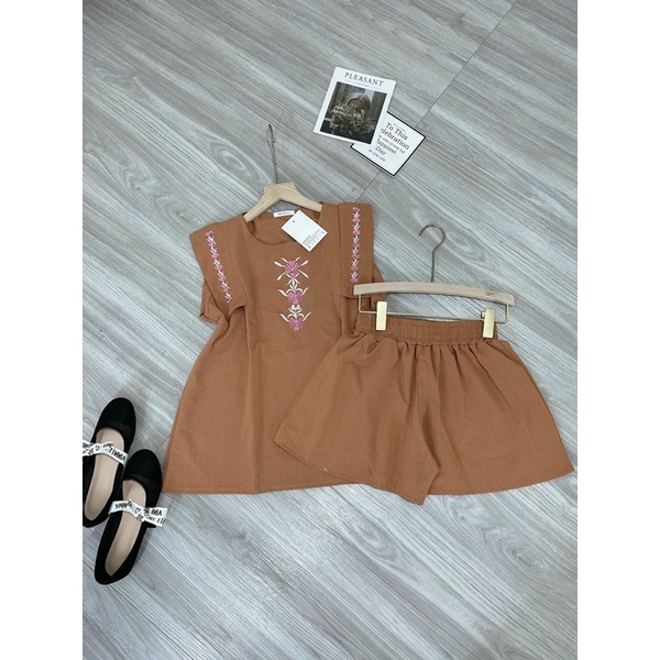 Set Bộ Mặc Nhà Hoa Thêu Nâu Cánh Tiên