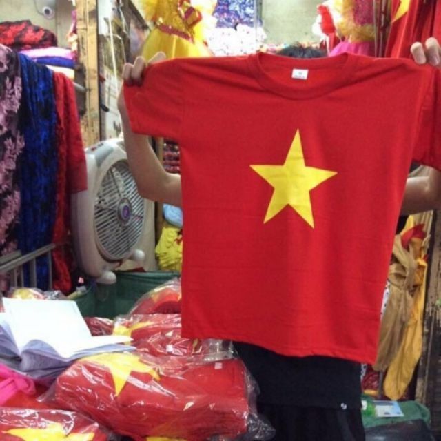 Áo cờ ĐỎ SAO VÀNG MUA 1 CÁI CŨNG ĐƯỢC GIÁ SĨ ( VIDEO VÀ HÌNH THẬT)