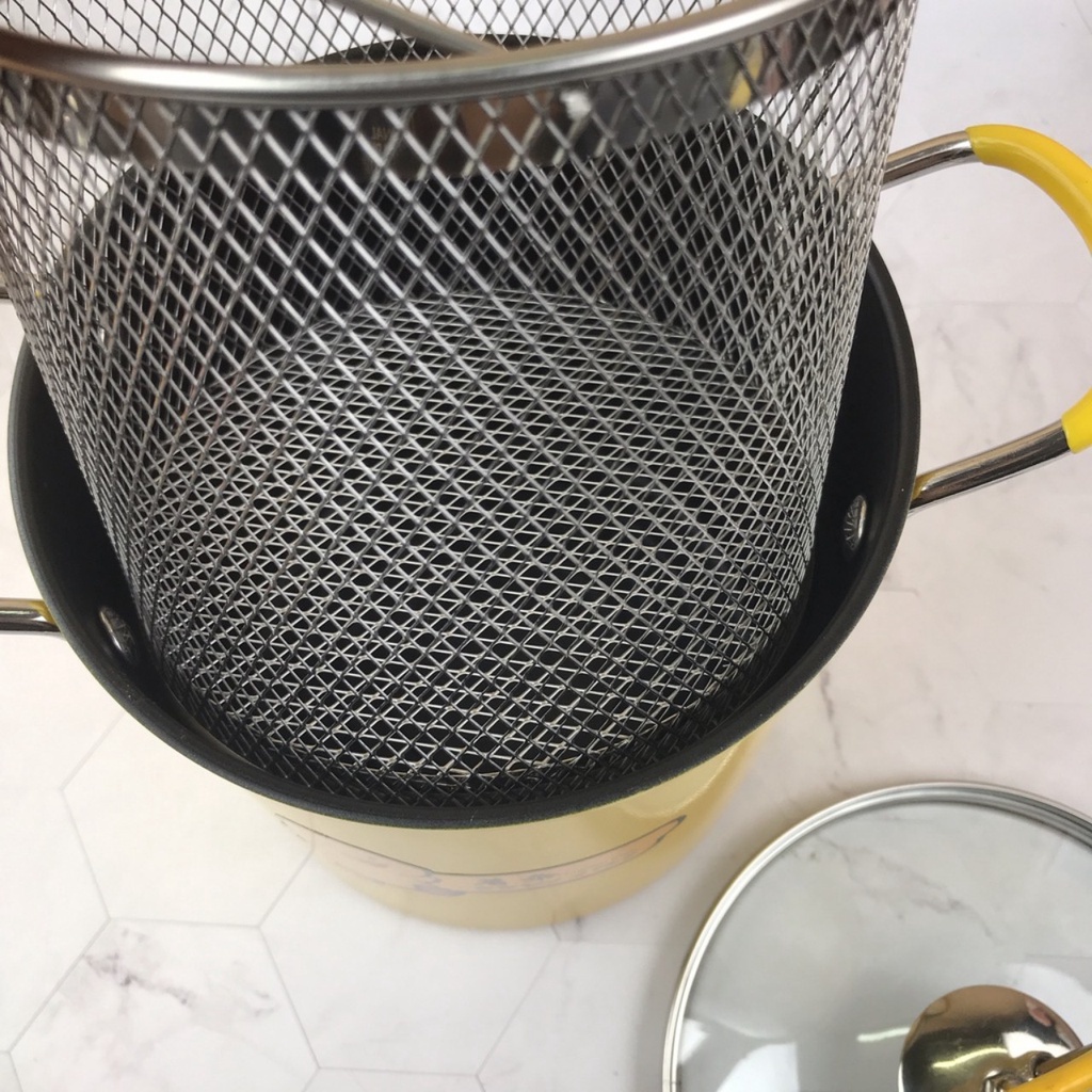 Nồi chiên ngập dầu chống dính hình vịt vàng kèm giá lọc dầu thông minh tiện lợi size 16cm - T2K Shop