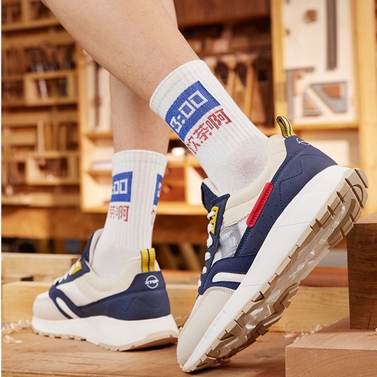 Giày Thể Thao Phong Cách Retro Thoáng Khí Mềm Mại Cho Nam