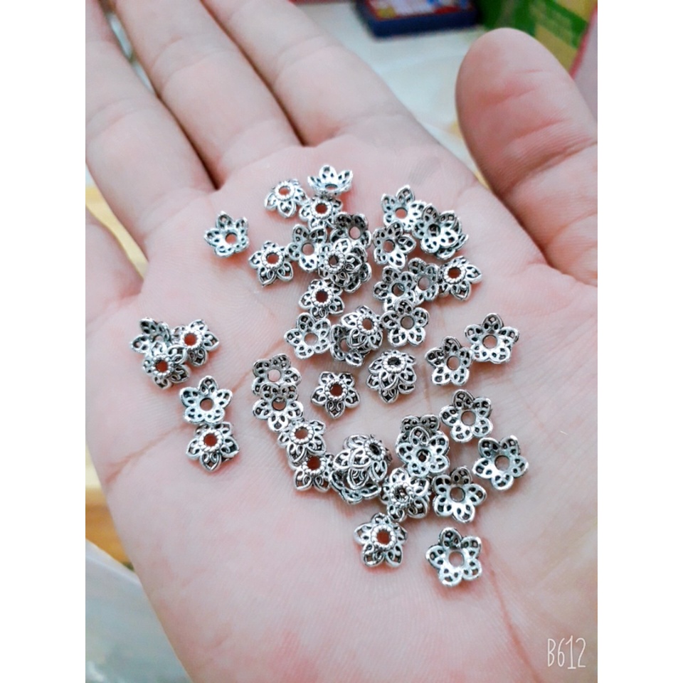 Charm xỏ hạt , charm ôm hạt đá phong thủy : 50 gram = 25k / 1 gói