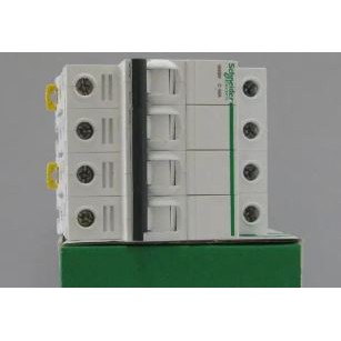 Cầu Dao MCB Schneider iC60N 6kA 4P 400V [ HÀNG CHÍNH HÃNG ] Gía cạnh tranh - Uy tín - Bảo Hành 1 Năm #MCBSchneider6kA4P