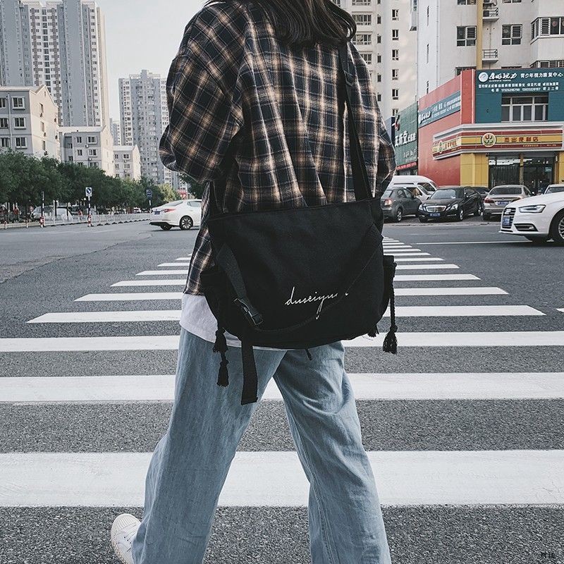 Túi đeo chéo ulzzang