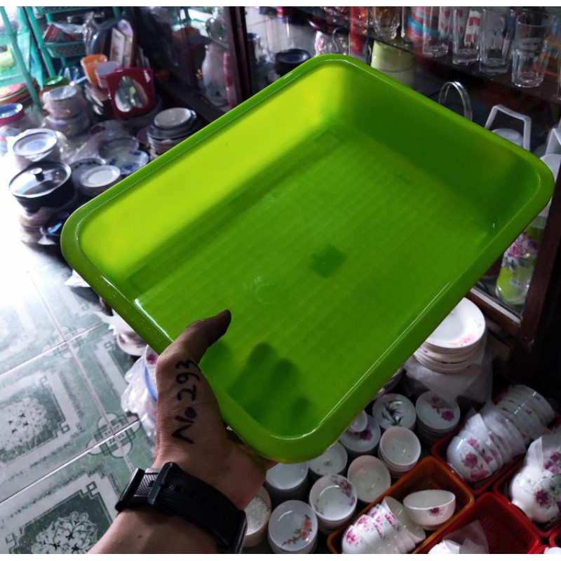 KHAY NHỰA VUÔNG