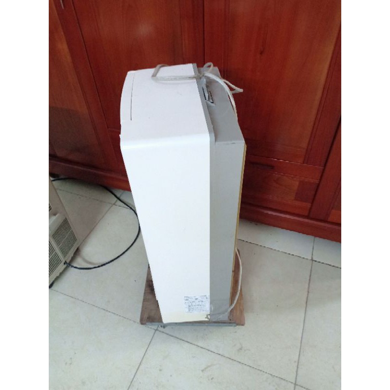 Máy lanh cửa sổ Nhật Haier 8000btu 100v rất đẹp