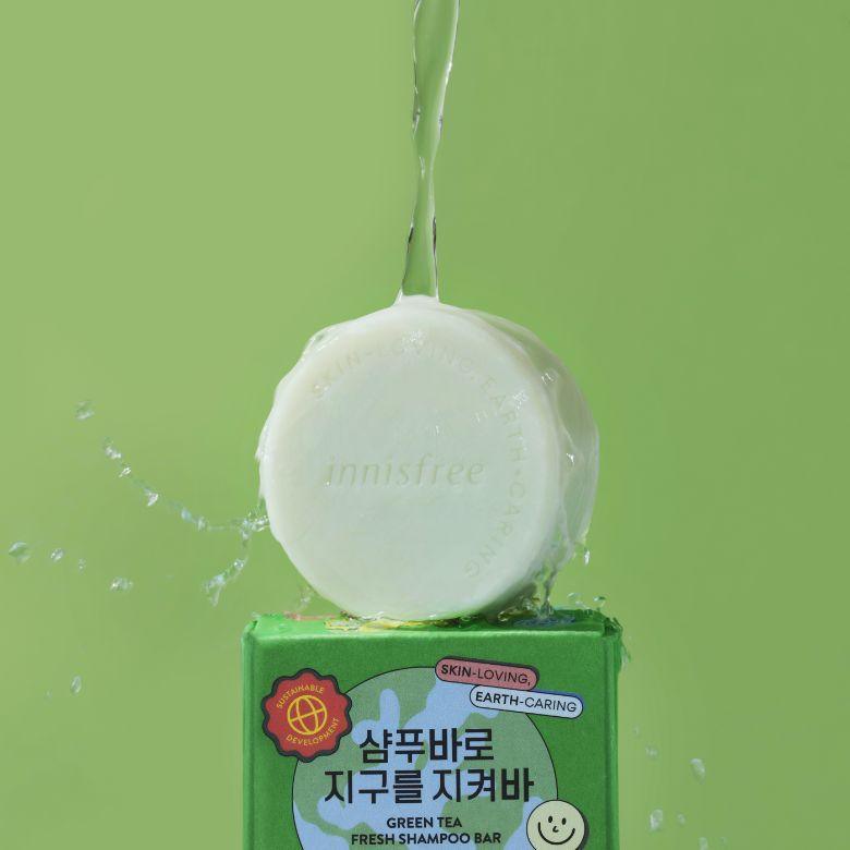 Dầu gội trà xanh innisfree Green Tea Fresh Shampoo 100g_Dạng sáp kèm đế nhựa