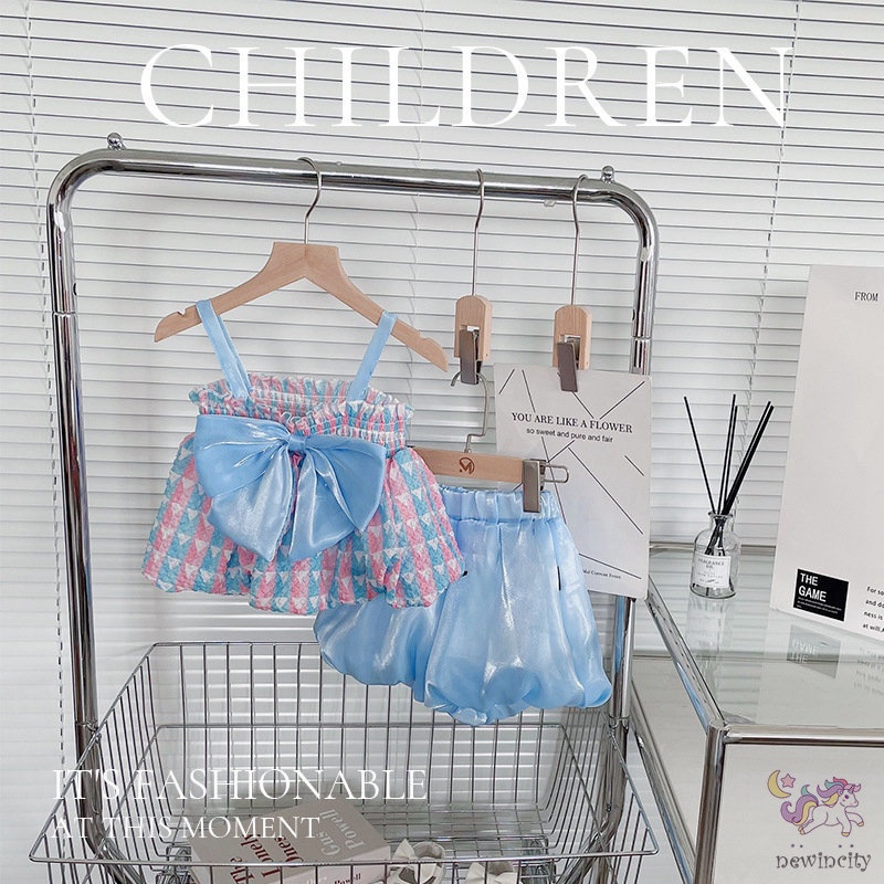 Set Đồ Mùa Hè 2 Món Gồm Áo Hai Dây Thắt Nơ Và Quần Ngắn Hàn Quốc Cho Bé Gái