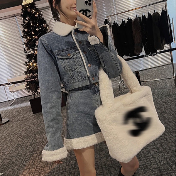 Set hai món với áo kiểu và chân váy denim phối len lông cừu phong cách Giáng sinh thời trang dành cho nữ (có bán lẻ)