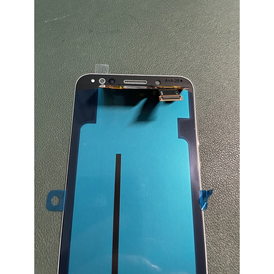 Màn hình samsung j7 plus oled 2ic trắng tặng kèm bộ sửa 8 trong 1 và keo dán