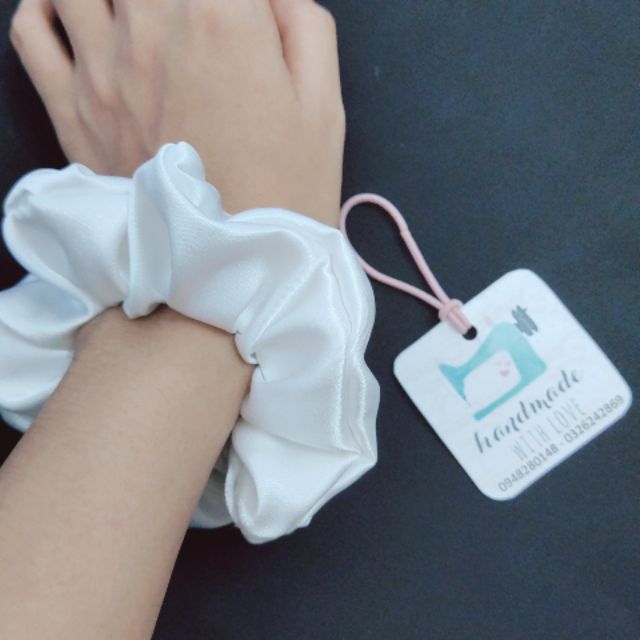 Scrunchies phi bóng/lụa