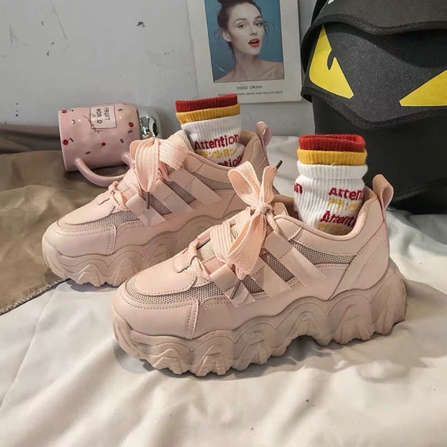 Giày Sneaker đế răng cưa mới