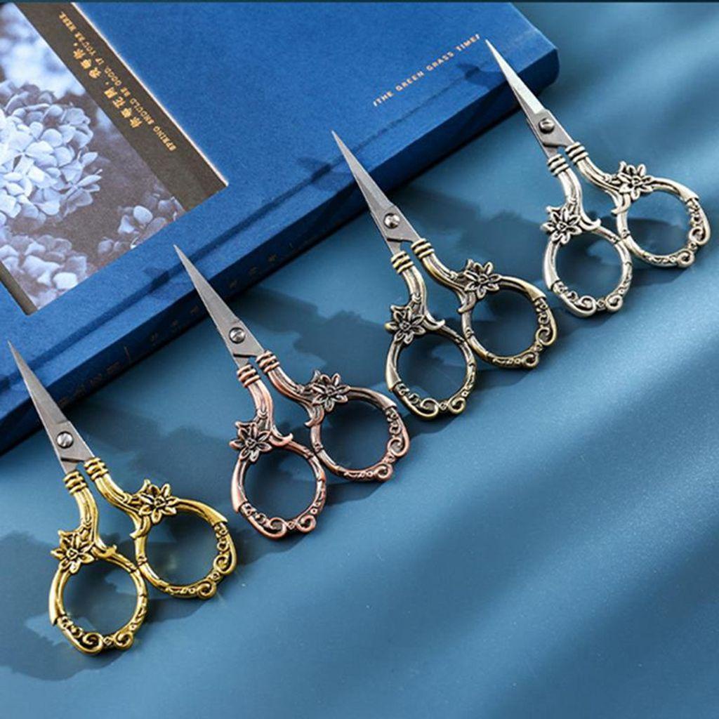 1 Kéo Cắt May Bằng Thép Không Gỉ Họa Tiết Hoa Cúc