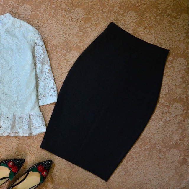 Chân váy ôm đen sz L