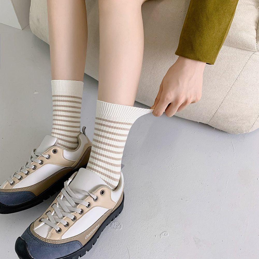 Vớ Thể Thao Họa Tiết Kẻ Sọc Thêu Hình Phong Cách Harajuku Ngọt Ngào Thời Trang Thu Đông Cho Nữ