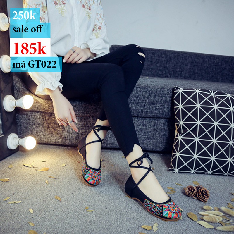Giày thêu thổ cẩm cột dây đế thấp GT022