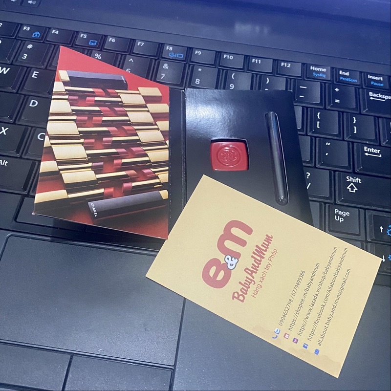 Sample (mẫu thử) son Rouge Allure L'Extrait màu 854 Rouge Puissant 0.5g