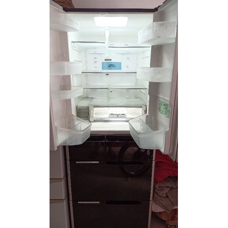 Tủ lạnh 6 cánh hút chân không Hitachi