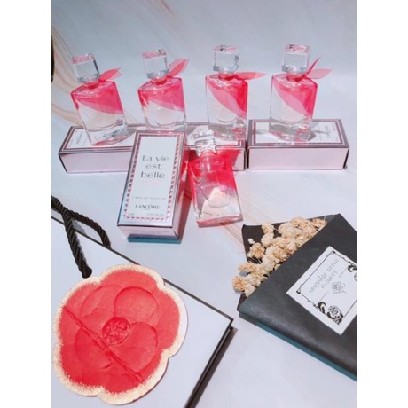 Nước hoa mini nữ La Vie est Belle en Rose của hãng LANCOME  - M112