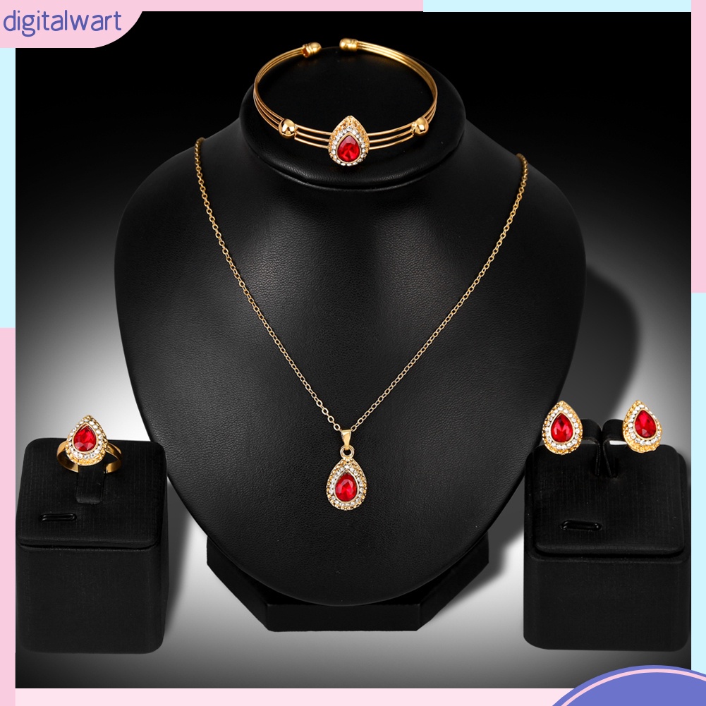 Bộ trang sức vòng cổ phong cách cổ điển