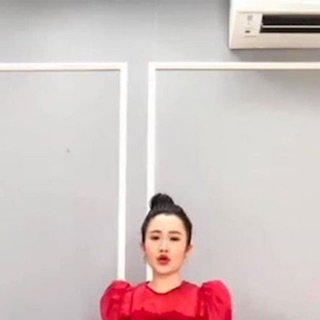 Đầm đỏ để dự tiệc