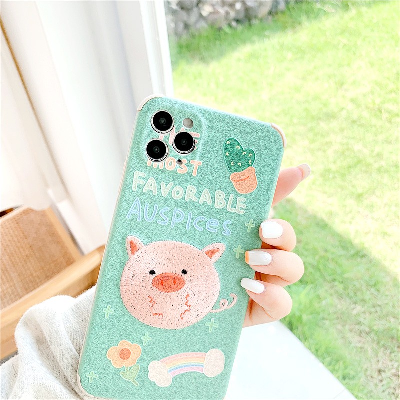 Ốp lưng iphone Bear & Pig thêu viền chống va đập 5/5s/6/6plus/6s/6splus/7/7plus/8/8plus/x/xs/11/12/pro/max/plus/promax | BigBuy360 - bigbuy360.vn