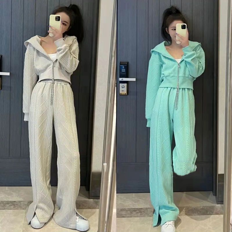Set Áo Hoodie Và Quần Dài Xẻ Tà Thời Trang Năng Động Cho Nữ