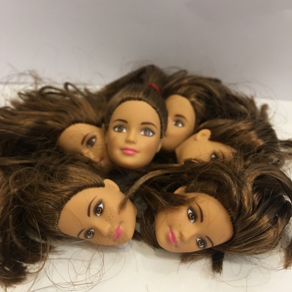 BB02 - Đầu búp bê barbie