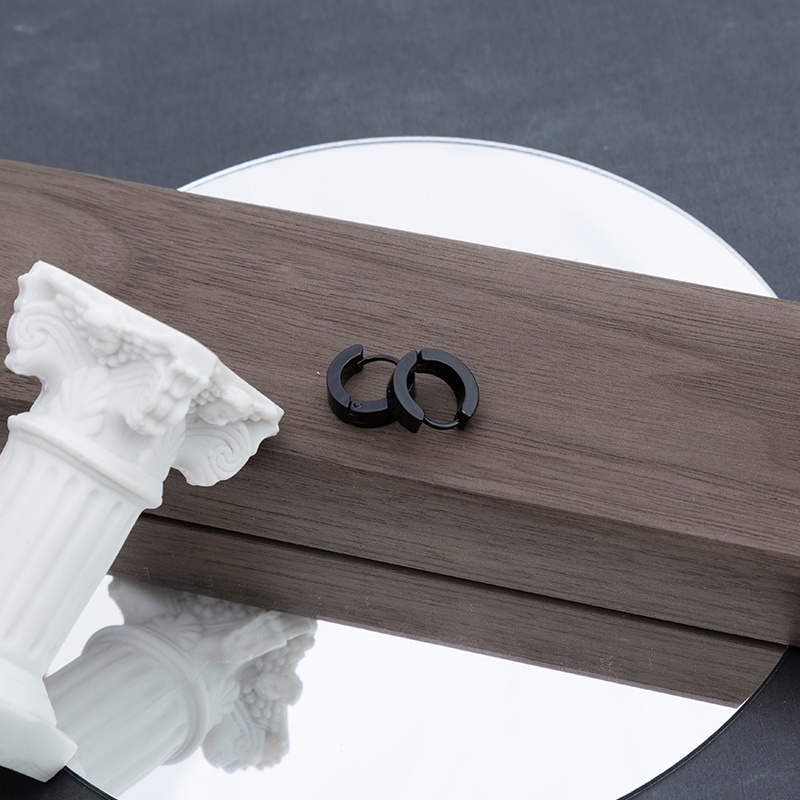 Bông Tai Tròn Bằng Thép Titan Đơn Giản Dễ Phối Đồ Thời Trang Cho Nam Và Nữ