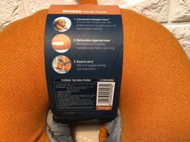 Gối kê cổ có mũ trùm đầu Travel Zone Lock&Lock LTZ853