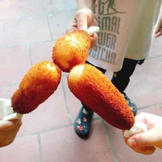 Hot Dog Phô Mai Que Hàn Quốc