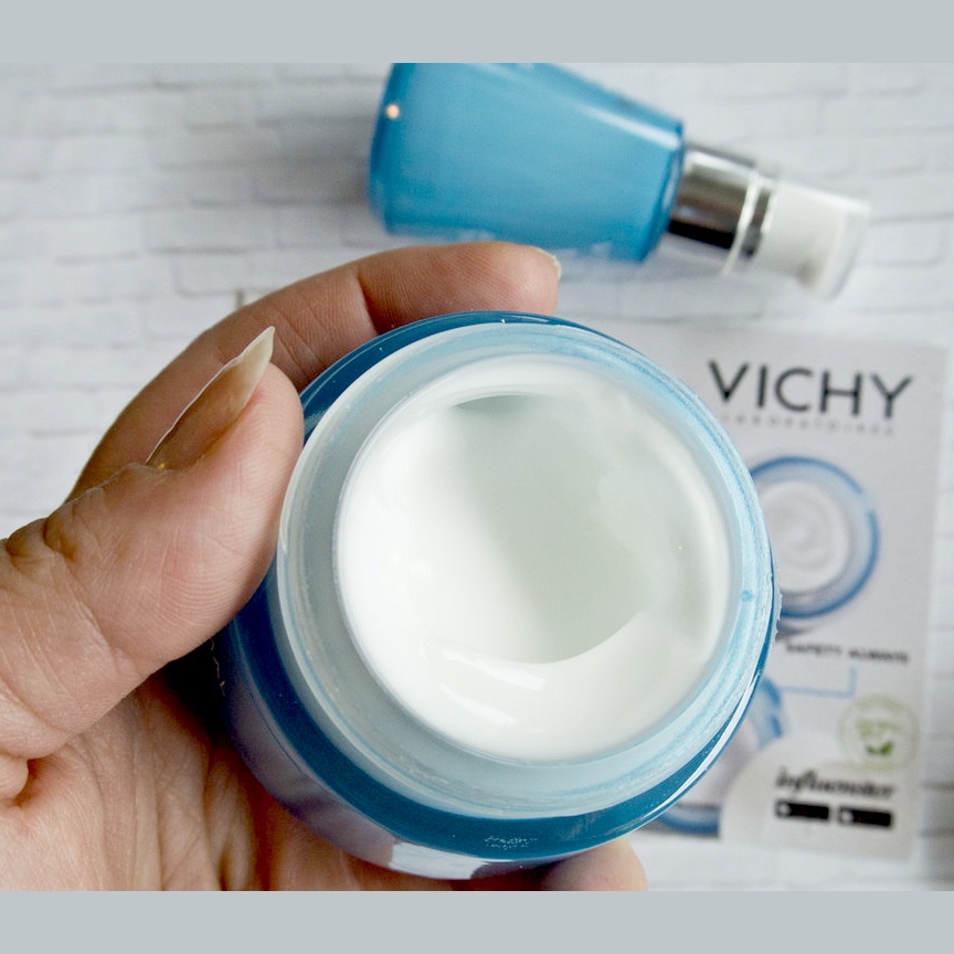 Kem Gel VICHY AQUALIA THERMAL LIGHT CREAM Dưỡng ẩm và cấp nước cho da