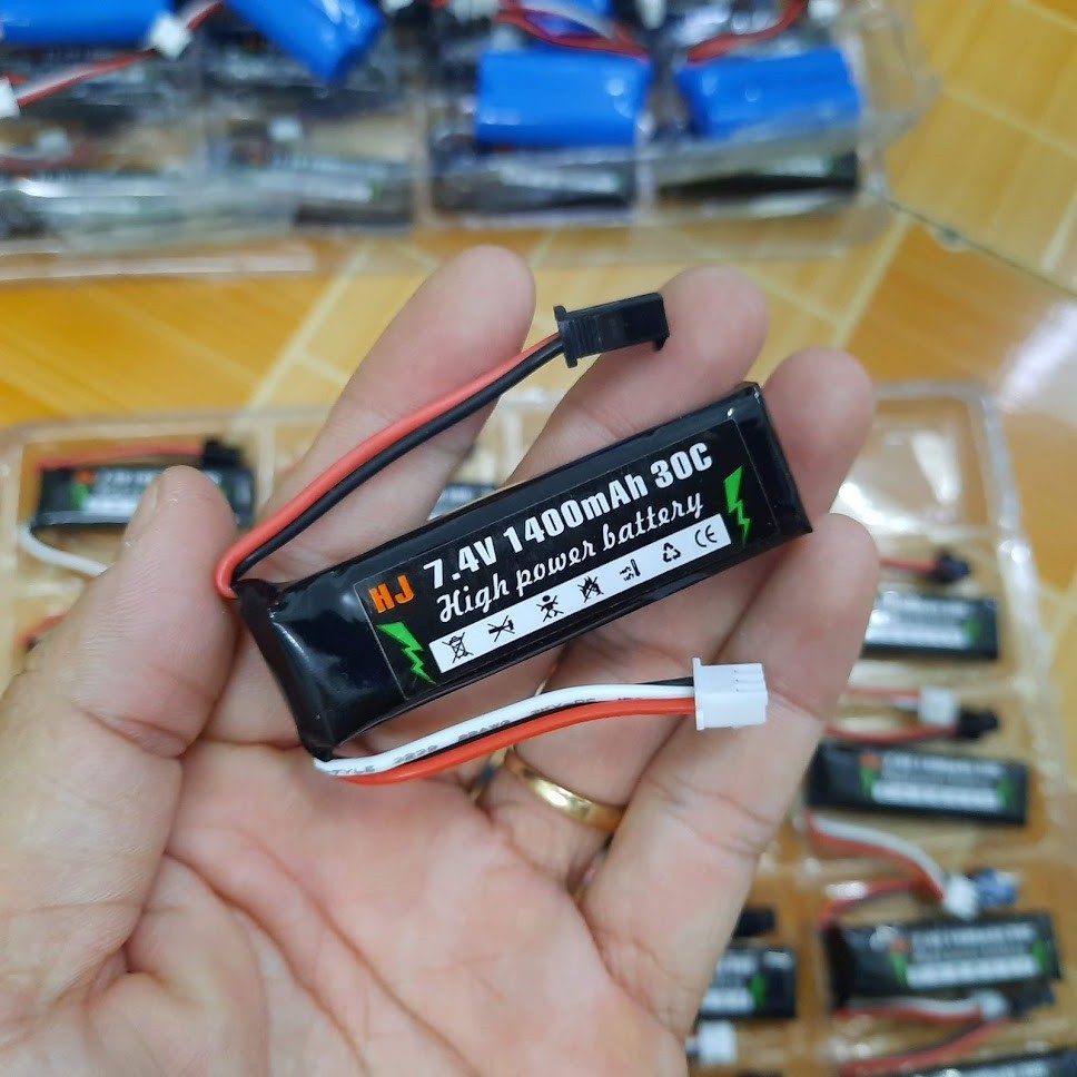 Pin xe điều khiển 7.4v dung lượng 1400mah / 1800mah 30C cổng nối SM-2P