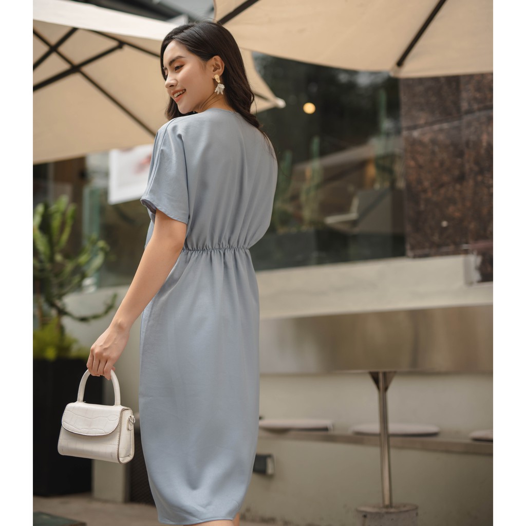 Đầm bầu đẹp Lily Dress chất liệu lụa nhung cao cấp thích hợp mặc đi tiệc đi làm thiết kế bởi LAMME