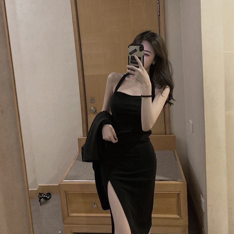 COZOK Đầm hai dây màu đen thiết kế xẻ tà quyến rũ