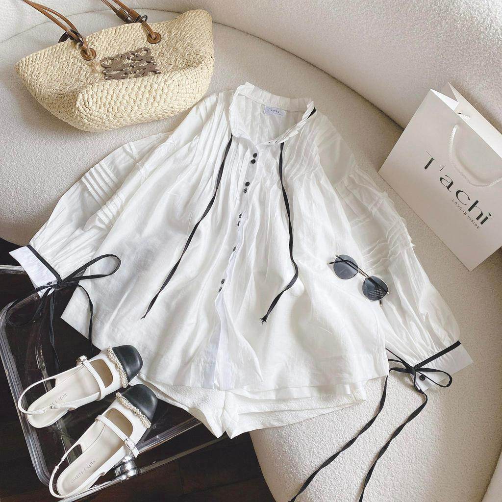 SET ÁO BABYDOLL TRẮNG XẾP LY DÂY NƠ ĐEN + SHORT TRẮNG