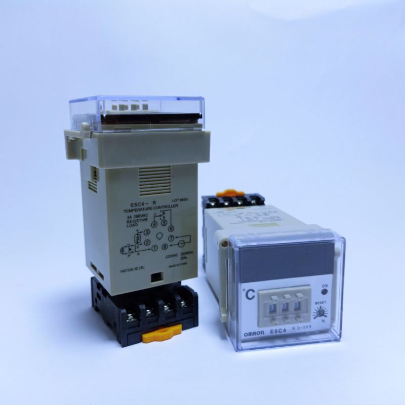 Bộ Điều Khiển Nhiệt Độ - Đồng Hồ Nhiệt Độ Omron E5C4 / E5C2 Tặng Kèm Đế