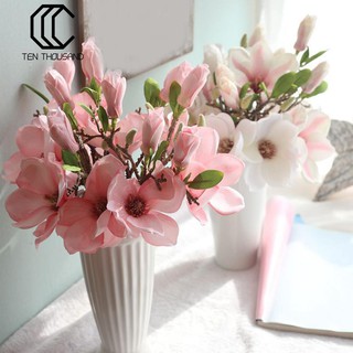 Hoa mộc lan giả dùng trang trí tiệc cưới