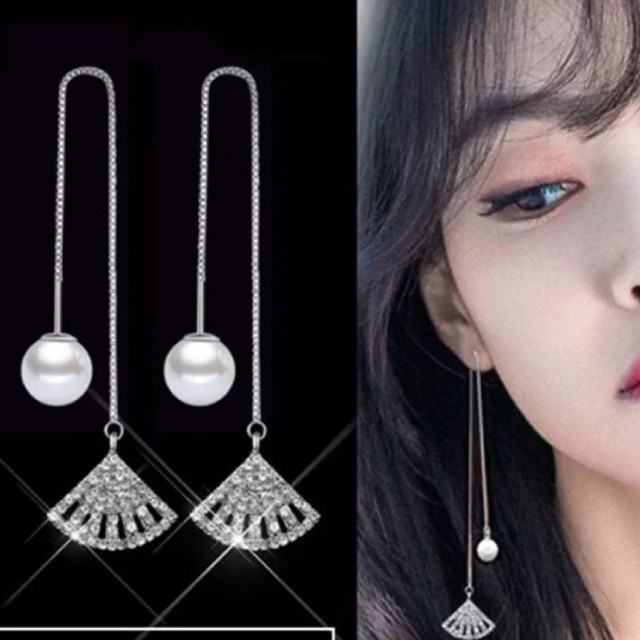 Bông tai S925 dáng dài hình cây quạt kèm hạt châu đi cùng tôn lên sự sang trọng