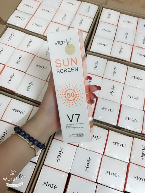 Xịt chống nắng Sun V7 ( ảnh thật )