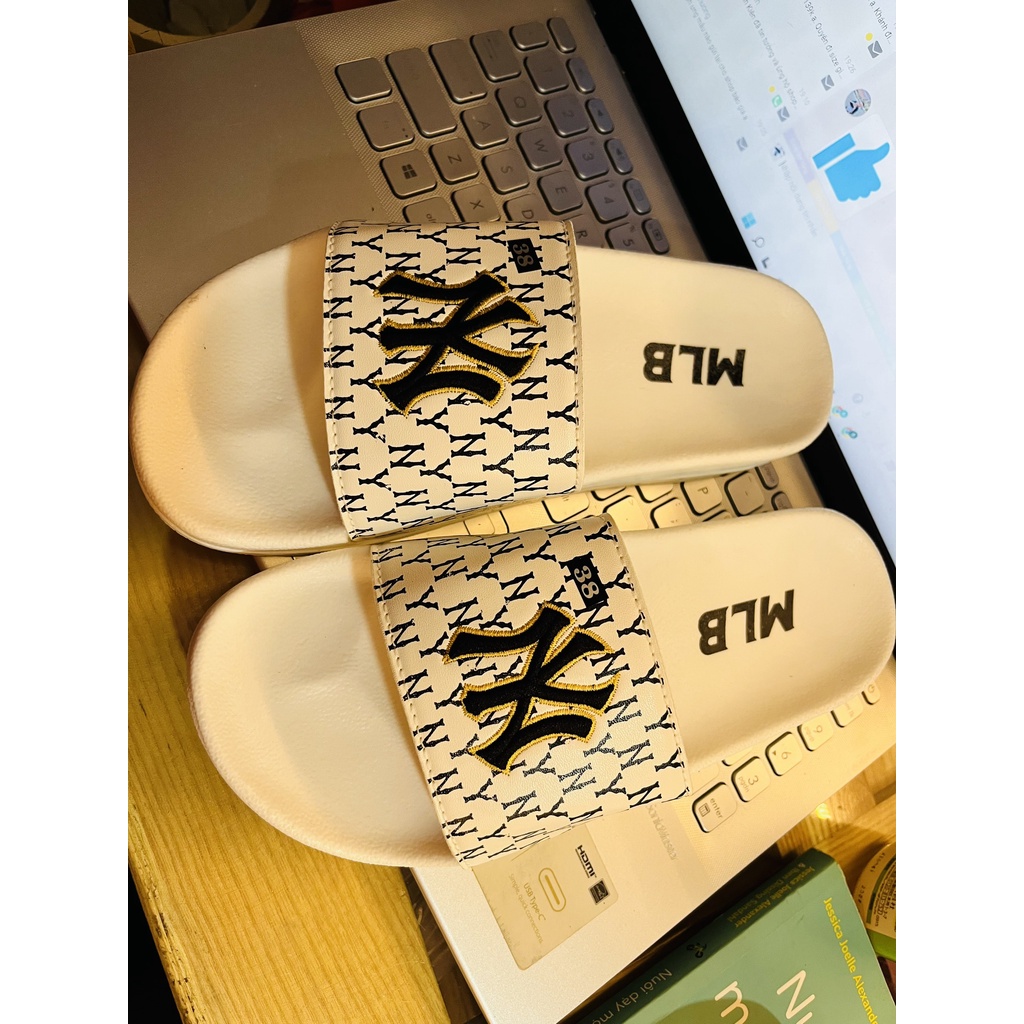 Dép nam nữ M.L.B Trắng chữ thêu hàng Full box, Quai ngang, Đế cao su nhẹ, êm chân