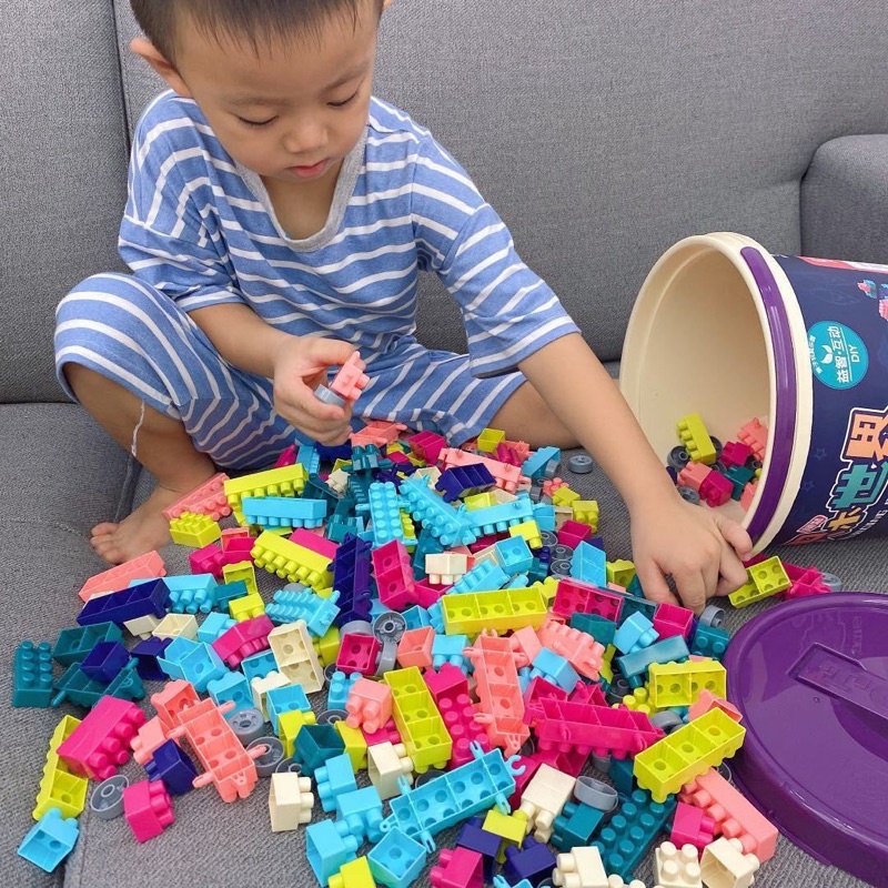 LEGO XÔ, THÙNG LEGO KÈM HỘP ĐỰNG SIÊU BỰ( sẵn hàng)