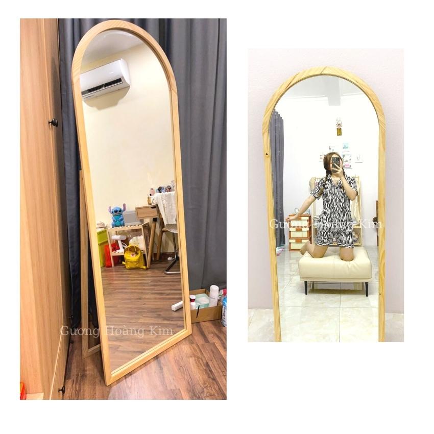 Gương soi toàn thân khung gỗ có chân, gương mái vòm shop thời trang nịnh dáng kích thước 60x170cm guonghoangkim KG0001