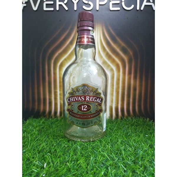 Vỏ chai rượu ngoại Chivas 12 năm Xuất xứ Scotland mới 99% hàng Decor chuẩn hãng (chai rỗng)