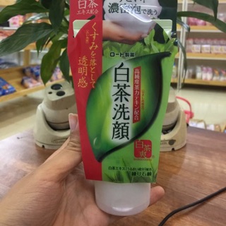 Sữa rửa mặt trà xanh Nhật Bản