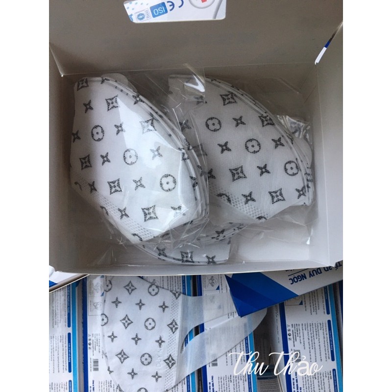 Hộp 50 chiếc khẩu trang 3D Mask Duy Ngọc họa tiết LV kháng khuẩn | BigBuy360 - bigbuy360.vn