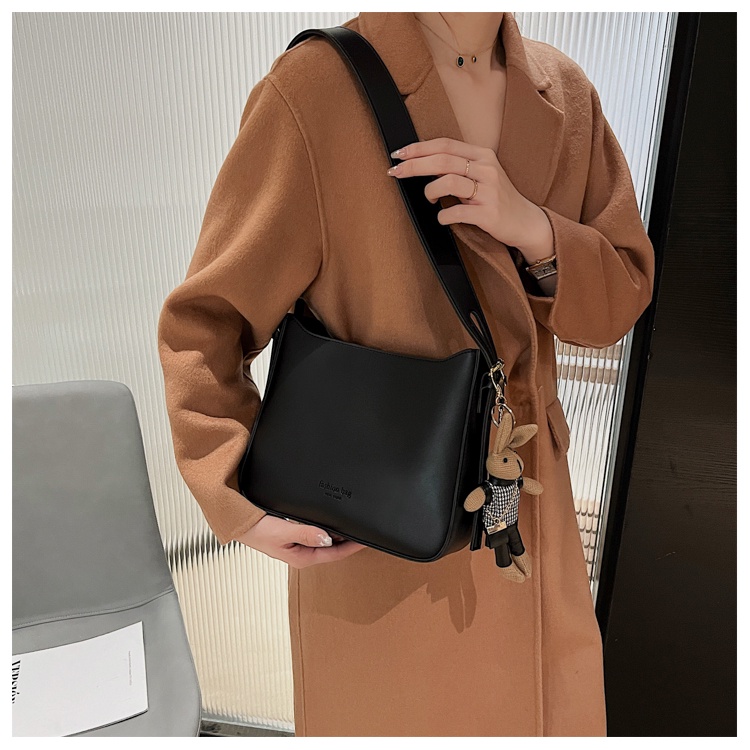 Túi đeo chéo, đeo vai  vuông basic  - Hàng loại 1 - TB.Store DC437 25x21x8