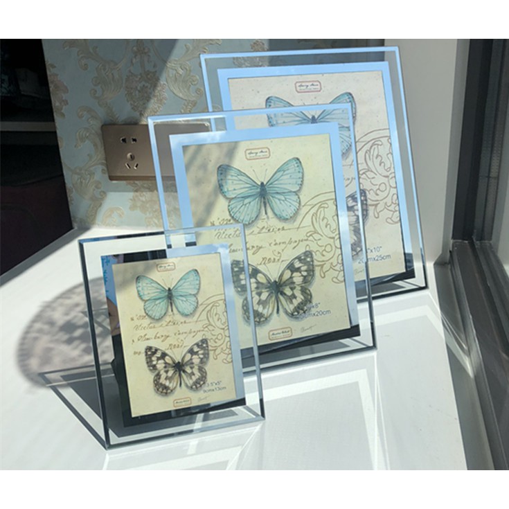 Ảnh khung kính trang trí bàn tiệc cưới khổ 20x30 | BigBuy360 - bigbuy360.vn