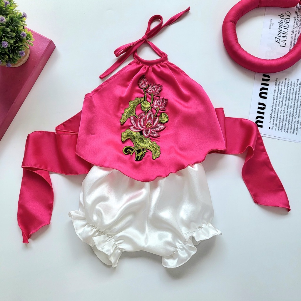 Yếm Đào, Yếm Cô Tấm Màu Vàng cho bé gái sơ sinh  từ 3-15kg