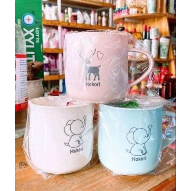 Cốc nhựa HOKORI 350ml có quai cầm tiện lợi -Nhiều mẫu