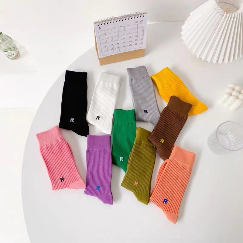 Đôi Vớ Kẻ Sọc Nhiều Màu Sắc In Chữ R Đơn Giản Phong Cách Hàn Quốc Thời Trang Xuân Hè